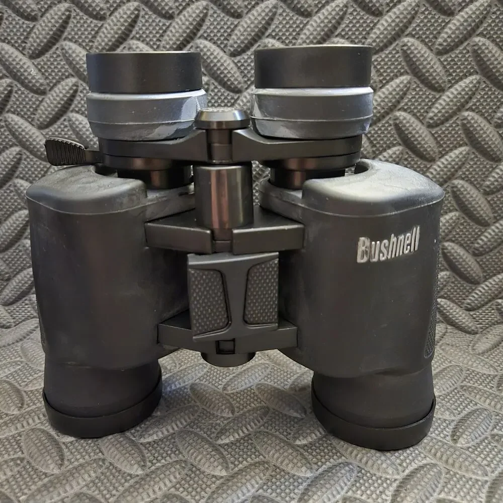 Bushnell Binoculars w Case & Strap Black Outdoor Hunting Birding